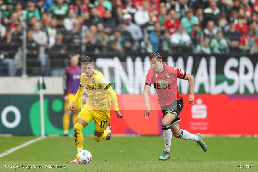 Heinz von Heiden Arena, Hannover, 02.06.2024, sport, action, DFB, Fussball, Regionalliga Nordost, Regionalliga Bayern, Relegation, Relegation zur 3. Liga, FWK, H96, FC Würzburger Kickers, Hannover 96 II - Bild-ID: 2414319 Heinz von Heiden Arena, Hannover, 02.06.2024, sport, action, DFB, Fussball, Regionalliga Nordost, Regionalliga Bayern, Relegation, Relegation zur 3. Liga, FWK, H96, FC Würzburger Kickers, Hannover 96 II - Bild-ID: 2414319