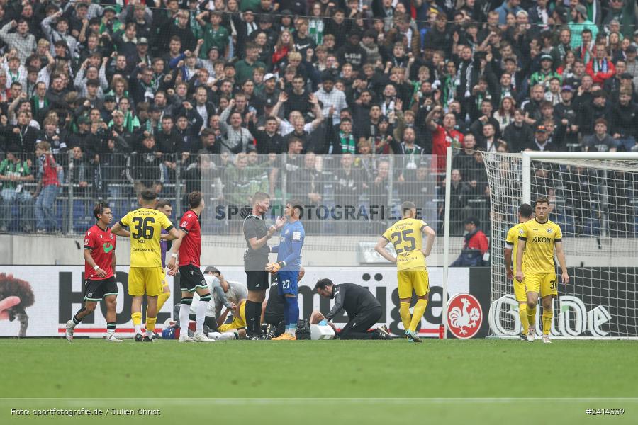 Heinz von Heiden Arena, Hannover, 02.06.2024, sport, action, DFB, Fussball, Regionalliga Nordost, Regionalliga Bayern, Relegation, Relegation zur 3. Liga, FWK, H96, FC Würzburger Kickers, Hannover 96 II - Bild-ID: 2414339