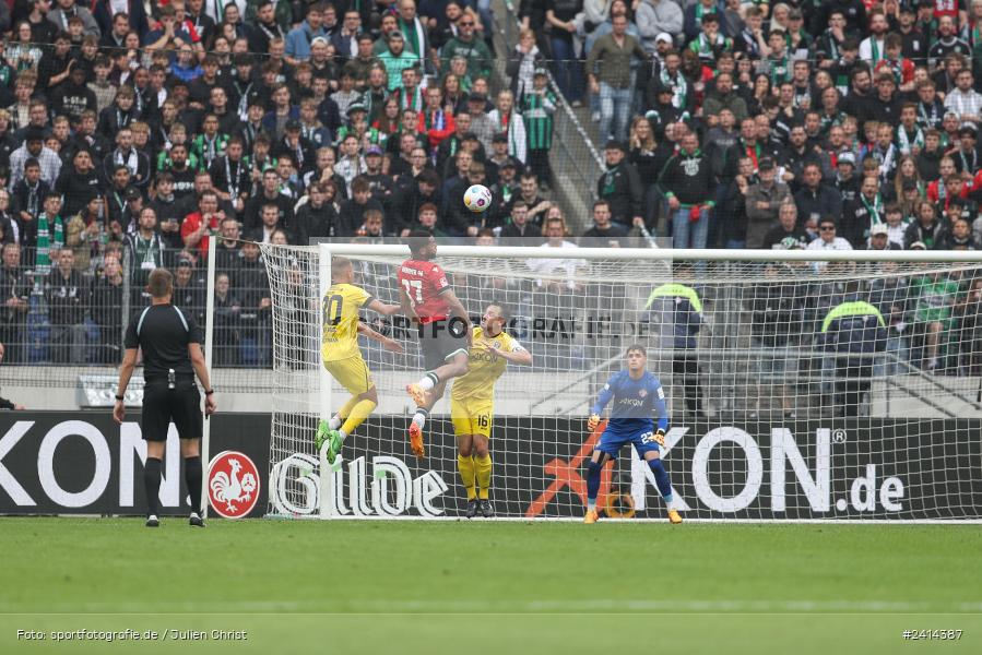 Heinz von Heiden Arena, Hannover, 02.06.2024, sport, action, DFB, Fussball, Regionalliga Nordost, Regionalliga Bayern, Relegation, Relegation zur 3. Liga, FWK, H96, FC Würzburger Kickers, Hannover 96 II - Bild-ID: 2414387