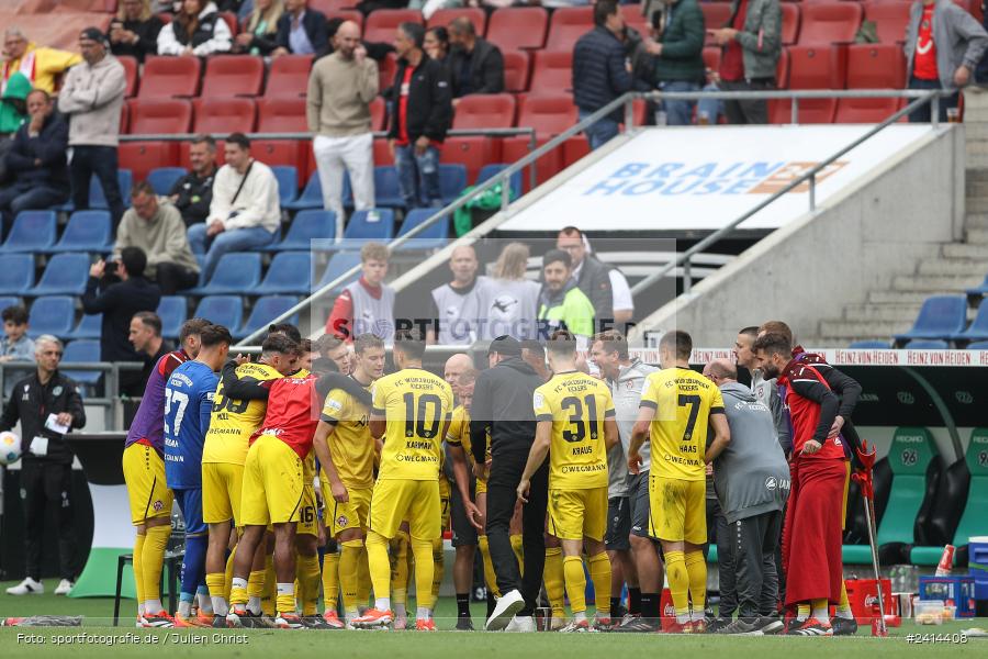 Heinz von Heiden Arena, Hannover, 02.06.2024, sport, action, DFB, Fussball, Regionalliga Nordost, Regionalliga Bayern, Relegation, Relegation zur 3. Liga, FWK, H96, FC Würzburger Kickers, Hannover 96 II - Bild-ID: 2414408