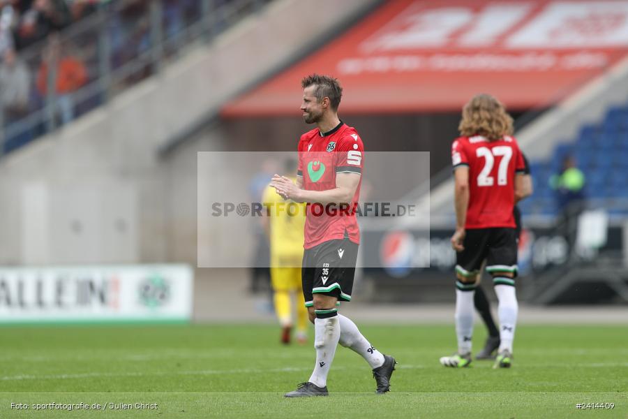 Heinz von Heiden Arena, Hannover, 02.06.2024, sport, action, DFB, Fussball, Regionalliga Nordost, Regionalliga Bayern, Relegation, Relegation zur 3. Liga, FWK, H96, FC Würzburger Kickers, Hannover 96 II - Bild-ID: 2414409