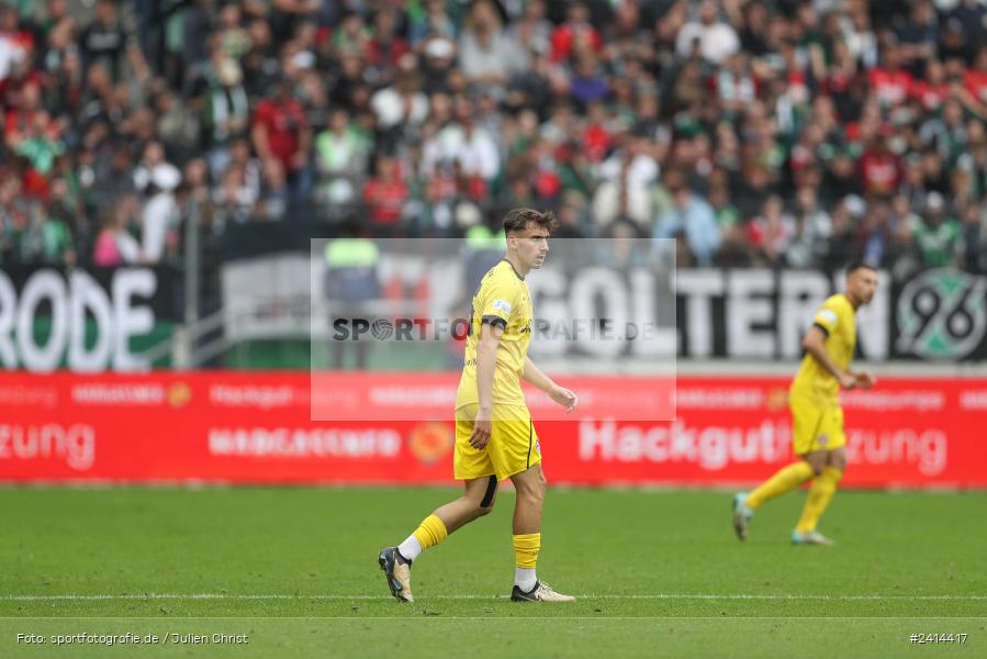 Heinz von Heiden Arena, Hannover, 02.06.2024, sport, action, DFB, Fussball, Regionalliga Nordost, Regionalliga Bayern, Relegation, Relegation zur 3. Liga, FWK, H96, FC Würzburger Kickers, Hannover 96 II - Bild-ID: 2414417