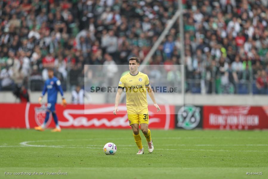 Heinz von Heiden Arena, Hannover, 02.06.2024, sport, action, DFB, Fussball, Regionalliga Nordost, Regionalliga Bayern, Relegation, Relegation zur 3. Liga, FWK, H96, FC Würzburger Kickers, Hannover 96 II - Bild-ID: 2414425