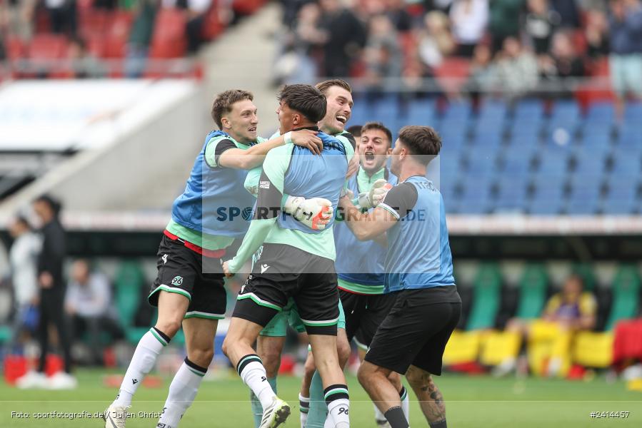 Heinz von Heiden Arena, Hannover, 02.06.2024, sport, action, DFB, Fussball, Regionalliga Nordost, Regionalliga Bayern, Relegation, Relegation zur 3. Liga, FWK, H96, FC Würzburger Kickers, Hannover 96 II - Bild-ID: 2414457 Heinz von Heiden Arena, Hannover, 02.06.2024, sport, action, DFB, Fussball, Regionalliga Nordost, Regionalliga Bayern, Relegation, Relegation zur 3. Liga, FWK, H96, FC Würzburger Kickers, Hannover 96 II - Bild-ID: 2414457