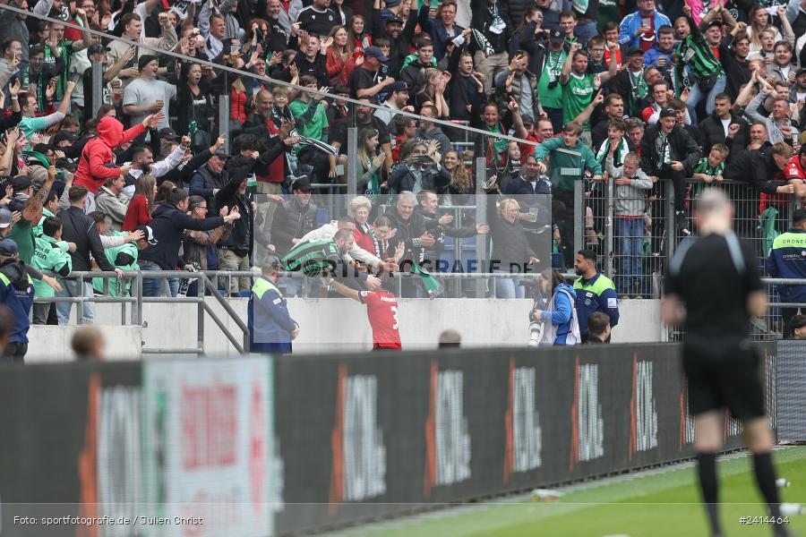 Heinz von Heiden Arena, Hannover, 02.06.2024, sport, action, DFB, Fussball, Regionalliga Nordost, Regionalliga Bayern, Relegation, Relegation zur 3. Liga, FWK, H96, FC Würzburger Kickers, Hannover 96 II - Bild-ID: 2414464