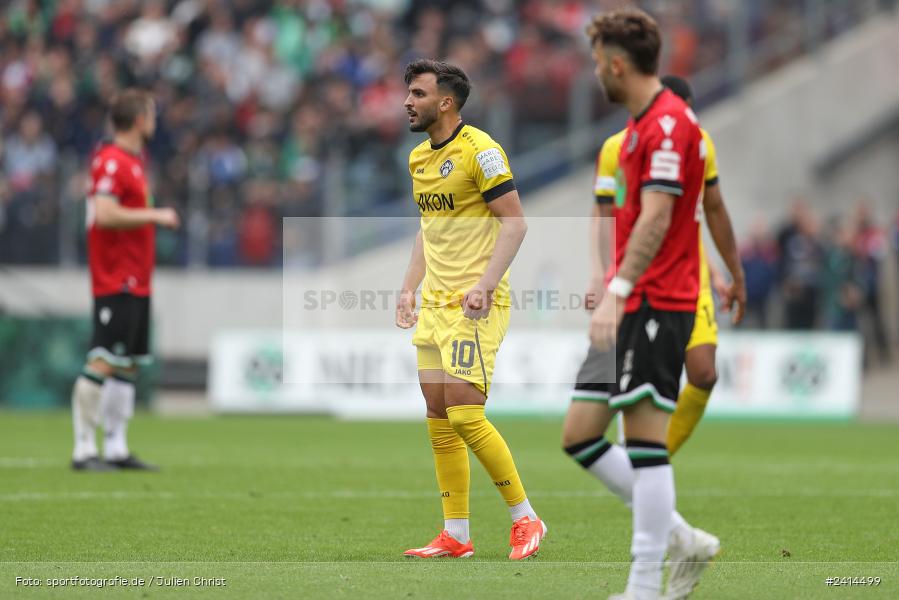 Heinz von Heiden Arena, Hannover, 02.06.2024, sport, action, DFB, Fussball, Regionalliga Nordost, Regionalliga Bayern, Relegation, Relegation zur 3. Liga, FWK, H96, FC Würzburger Kickers, Hannover 96 II - Bild-ID: 2414499