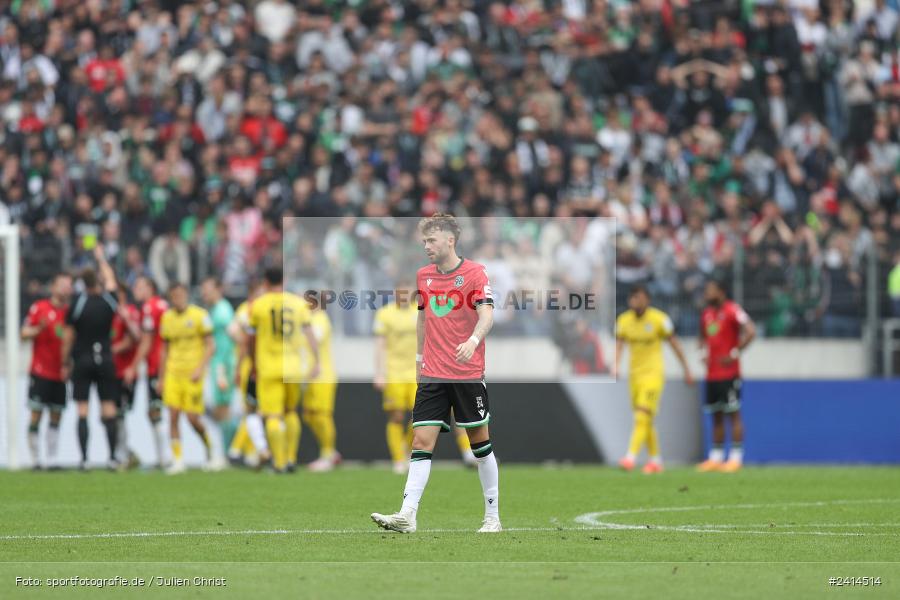 Heinz von Heiden Arena, Hannover, 02.06.2024, sport, action, DFB, Fussball, Regionalliga Nordost, Regionalliga Bayern, Relegation, Relegation zur 3. Liga, FWK, H96, FC Würzburger Kickers, Hannover 96 II - Bild-ID: 2414514