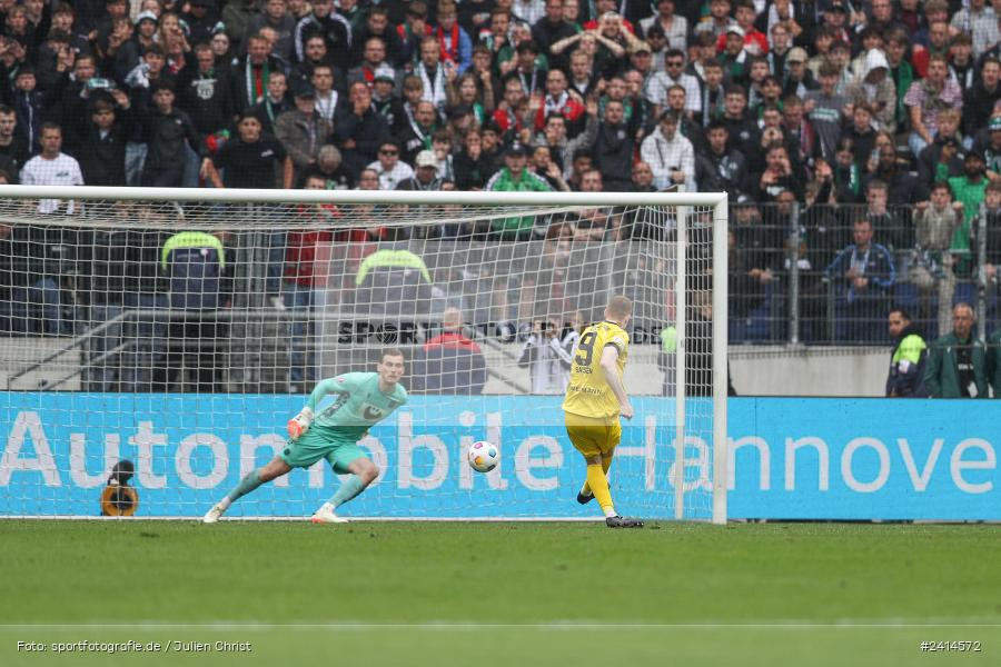 Heinz von Heiden Arena, Hannover, 02.06.2024, sport, action, DFB, Fussball, Regionalliga Nordost, Regionalliga Bayern, Relegation, Relegation zur 3. Liga, FWK, H96, FC Würzburger Kickers, Hannover 96 II - Bild-ID: 2414572