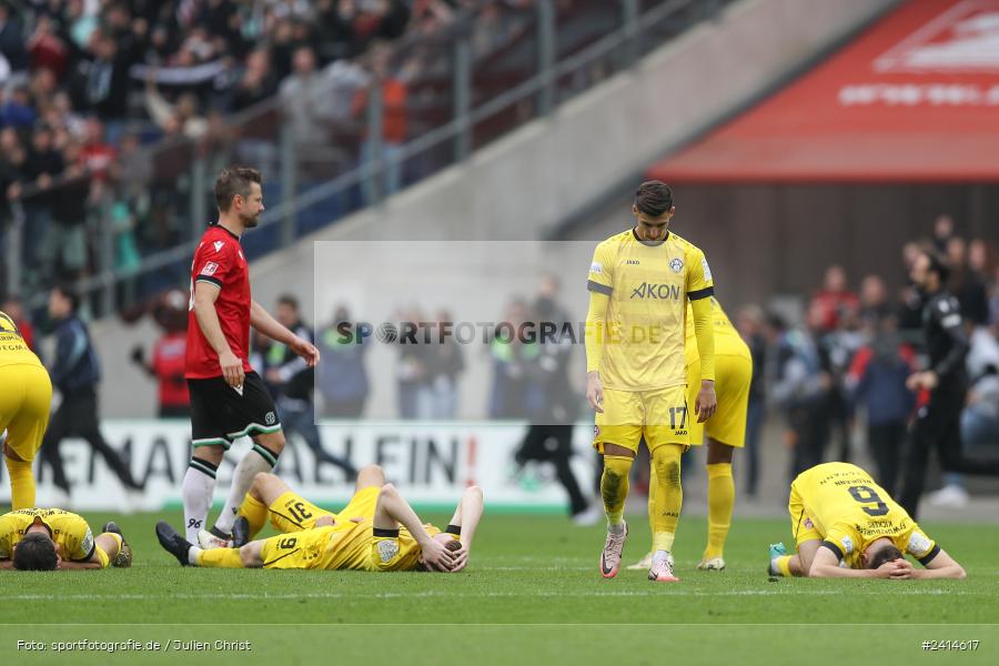 Heinz von Heiden Arena, Hannover, 02.06.2024, sport, action, DFB, Fussball, Regionalliga Nordost, Regionalliga Bayern, Relegation, Relegation zur 3. Liga, FWK, H96, FC Würzburger Kickers, Hannover 96 II - Bild-ID: 2414617 Heinz von Heiden Arena, Hannover, 02.06.2024, sport, action, DFB, Fussball, Regionalliga Nordost, Regionalliga Bayern, Relegation, Relegation zur 3. Liga, FWK, H96, FC Würzburger Kickers, Hannover 96 II - Bild-ID: 2414617