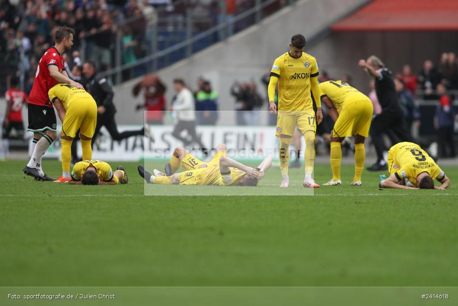 Heinz von Heiden Arena, Hannover, 02.06.2024, sport, action, DFB, Fussball, Regionalliga Nordost, Regionalliga Bayern, Relegation, Relegation zur 3. Liga, FWK, H96, FC Würzburger Kickers, Hannover 96 II - Bild-ID: 2414618