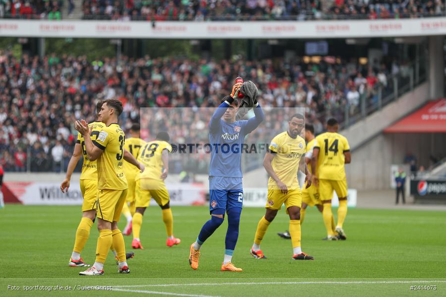 Heinz von Heiden Arena, Hannover, 02.06.2024, sport, action, DFB, Fussball, Regionalliga Nordost, Regionalliga Bayern, Relegation, Relegation zur 3. Liga, FWK, H96, FC Würzburger Kickers, Hannover 96 II - Bild-ID: 2414673 Heinz von Heiden Arena, Hannover, 02.06.2024, sport, action, DFB, Fussball, Regionalliga Nordost, Regionalliga Bayern, Relegation, Relegation zur 3. Liga, FWK, H96, FC Würzburger Kickers, Hannover 96 II - Bild-ID: 2414673