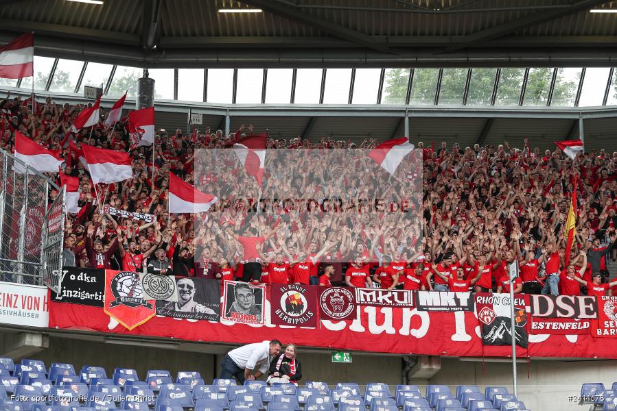 Heinz von Heiden Arena, Hannover, 02.06.2024, sport, action, DFB, Fussball, Regionalliga Nordost, Regionalliga Bayern, Relegation, Relegation zur 3. Liga, FWK, H96, FC Würzburger Kickers, Hannover 96 II - Bild-ID: 2414678
