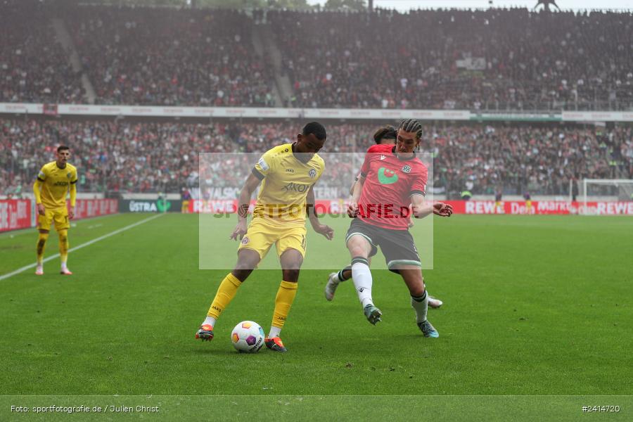 Heinz von Heiden Arena, Hannover, 02.06.2024, sport, action, DFB, Fussball, Regionalliga Nordost, Regionalliga Bayern, Relegation, Relegation zur 3. Liga, FWK, H96, FC Würzburger Kickers, Hannover 96 II - Bild-ID: 2414720 Heinz von Heiden Arena, Hannover, 02.06.2024, sport, action, DFB, Fussball, Regionalliga Nordost, Regionalliga Bayern, Relegation, Relegation zur 3. Liga, FWK, H96, FC Würzburger Kickers, Hannover 96 II - Bild-ID: 2414720