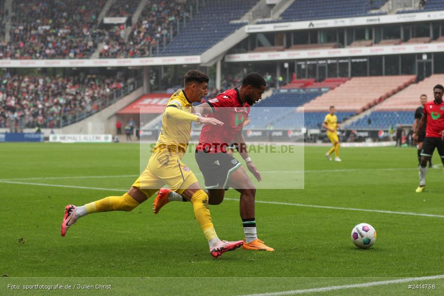Heinz von Heiden Arena, Hannover, 02.06.2024, sport, action, DFB, Fussball, Regionalliga Nordost, Regionalliga Bayern, Relegation, Relegation zur 3. Liga, FWK, H96, FC Würzburger Kickers, Hannover 96 II - Bild-ID: 2414738