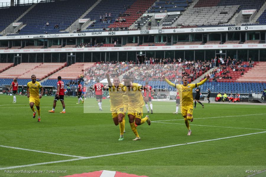 Heinz von Heiden Arena, Hannover, 02.06.2024, sport, action, DFB, Fussball, Regionalliga Nordost, Regionalliga Bayern, Relegation, Relegation zur 3. Liga, FWK, H96, FC Würzburger Kickers, Hannover 96 II - Bild-ID: 2414761 Heinz von Heiden Arena, Hannover, 02.06.2024, sport, action, DFB, Fussball, Regionalliga Nordost, Regionalliga Bayern, Relegation, Relegation zur 3. Liga, FWK, H96, FC Würzburger Kickers, Hannover 96 II - Bild-ID: 2414761