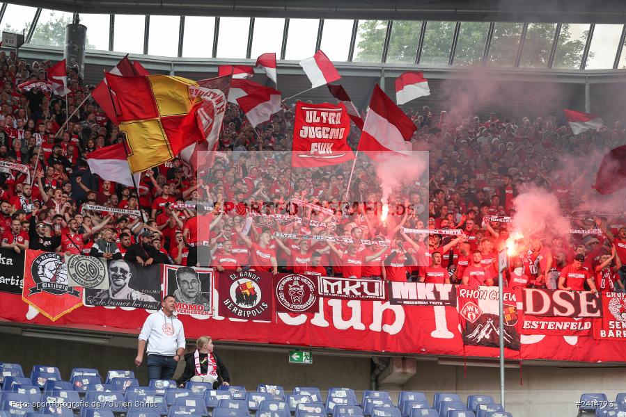 Heinz von Heiden Arena, Hannover, 02.06.2024, sport, action, DFB, Fussball, Regionalliga Nordost, Regionalliga Bayern, Relegation, Relegation zur 3. Liga, FWK, H96, FC Würzburger Kickers, Hannover 96 II - Bild-ID: 2414793 Heinz von Heiden Arena, Hannover, 02.06.2024, sport, action, DFB, Fussball, Regionalliga Nordost, Regionalliga Bayern, Relegation, Relegation zur 3. Liga, FWK, H96, FC Würzburger Kickers, Hannover 96 II - Bild-ID: 2414793