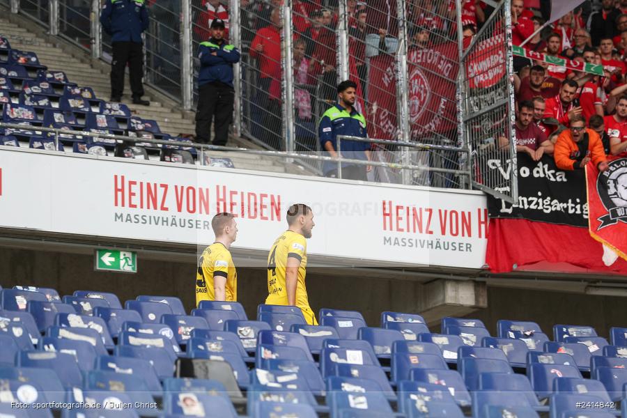 Heinz von Heiden Arena, Hannover, 02.06.2024, sport, action, DFB, Fussball, Regionalliga Nordost, Regionalliga Bayern, Relegation, Relegation zur 3. Liga, FWK, H96, FC Würzburger Kickers, Hannover 96 II - Bild-ID: 2414842 Heinz von Heiden Arena, Hannover, 02.06.2024, sport, action, DFB, Fussball, Regionalliga Nordost, Regionalliga Bayern, Relegation, Relegation zur 3. Liga, FWK, H96, FC Würzburger Kickers, Hannover 96 II - Bild-ID: 2414842