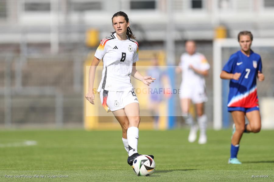 Stadion am Schönbusch, Aschaffenburg, 08.06.2024, sport, action, DFB, Fussball, Juniorinnen, Womens U16, Länderspiel, GER, USA, Deutschland - Bild-ID: 2414909