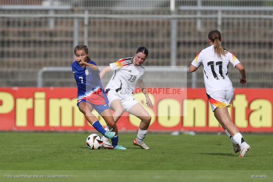 Stadion am Schönbusch, Aschaffenburg, 08.06.2024, sport, action, DFB, Fussball, Juniorinnen, Womens U16, Länderspiel, GER, USA, Deutschland - Bild-ID: 2414916