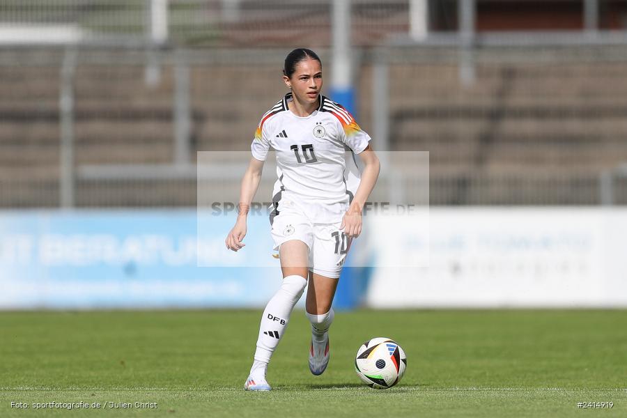Stadion am Schönbusch, Aschaffenburg, 08.06.2024, sport, action, DFB, Fussball, Juniorinnen, Womens U16, Länderspiel, GER, USA, Deutschland - Bild-ID: 2414919