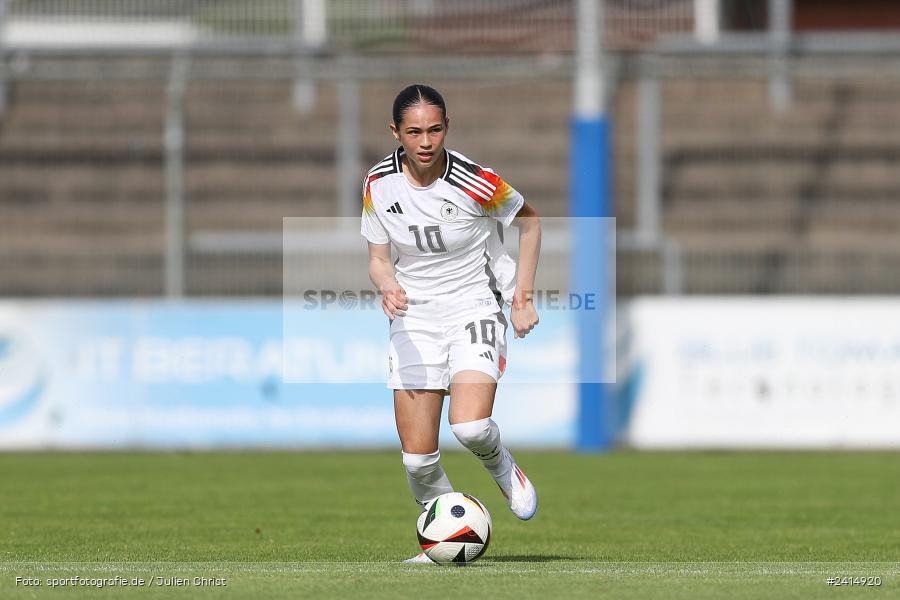 Stadion am Schönbusch, Aschaffenburg, 08.06.2024, sport, action, DFB, Fussball, Juniorinnen, Womens U16, Länderspiel, GER, USA, Deutschland - Bild-ID: 2414920