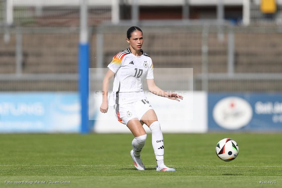 Stadion am Schönbusch, Aschaffenburg, 08.06.2024, sport, action, DFB, Fussball, Juniorinnen, Womens U16, Länderspiel, GER, USA, Deutschland - Bild-ID: 2414922