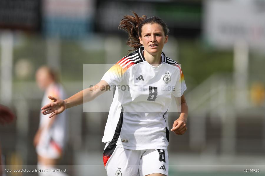 Stadion am Schönbusch, Aschaffenburg, 08.06.2024, sport, action, DFB, Fussball, Juniorinnen, Womens U16, Länderspiel, GER, USA, Deutschland - Bild-ID: 2414923