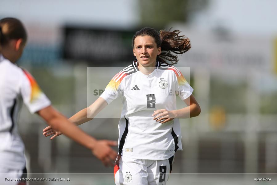 Stadion am Schönbusch, Aschaffenburg, 08.06.2024, sport, action, DFB, Fussball, Juniorinnen, Womens U16, Länderspiel, GER, USA, Deutschland - Bild-ID: 2414924