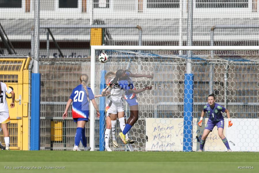 Stadion am Schönbusch, Aschaffenburg, 08.06.2024, sport, action, DFB, Fussball, Juniorinnen, Womens U16, Länderspiel, GER, USA, Deutschland - Bild-ID: 2414934 Stadion am Schönbusch, Aschaffenburg, 08.06.2024, sport, action, DFB, Fussball, Juniorinnen, Womens U16, Länderspiel, GER, USA, Deutschland - Bild-ID: 2414934