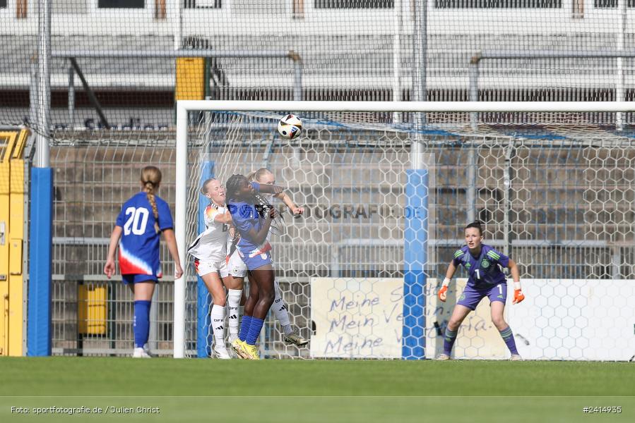 Stadion am Schönbusch, Aschaffenburg, 08.06.2024, sport, action, DFB, Fussball, Juniorinnen, Womens U16, Länderspiel, GER, USA, Deutschland - Bild-ID: 2414935 Stadion am Schönbusch, Aschaffenburg, 08.06.2024, sport, action, DFB, Fussball, Juniorinnen, Womens U16, Länderspiel, GER, USA, Deutschland - Bild-ID: 2414935