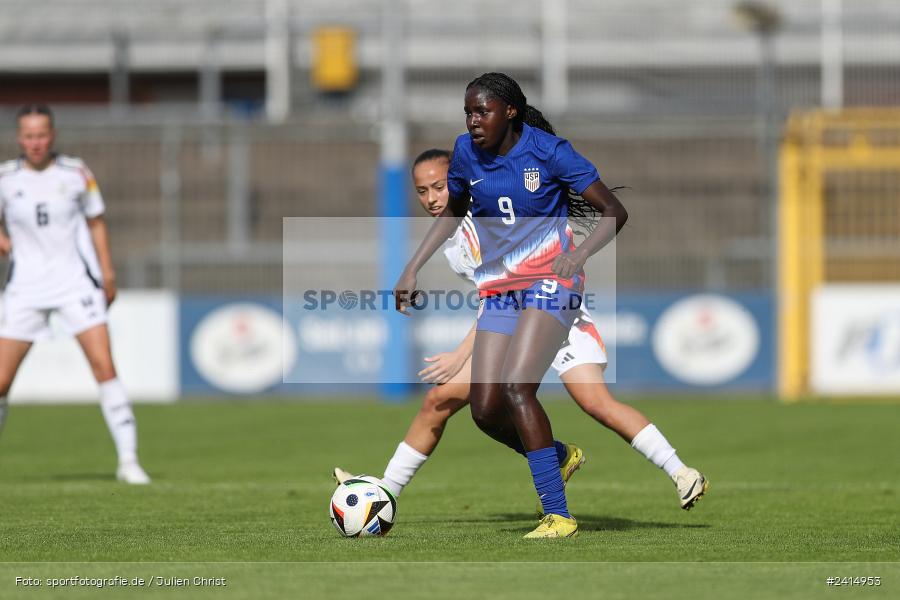 Stadion am Schönbusch, Aschaffenburg, 08.06.2024, sport, action, DFB, Fussball, Juniorinnen, Womens U16, Länderspiel, GER, USA, Deutschland - Bild-ID: 2414953