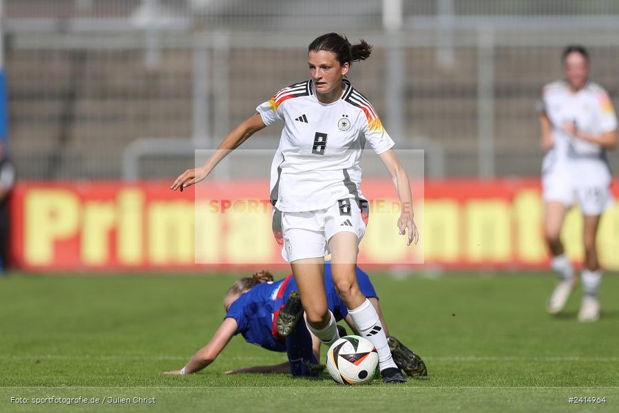 Stadion am Schönbusch, Aschaffenburg, 08.06.2024, sport, action, DFB, Fussball, Juniorinnen, Womens U16, Länderspiel, GER, USA, Deutschland - Bild-ID: 2414964 Stadion am Schönbusch, Aschaffenburg, 08.06.2024, sport, action, DFB, Fussball, Juniorinnen, Womens U16, Länderspiel, GER, USA, Deutschland - Bild-ID: 2414964