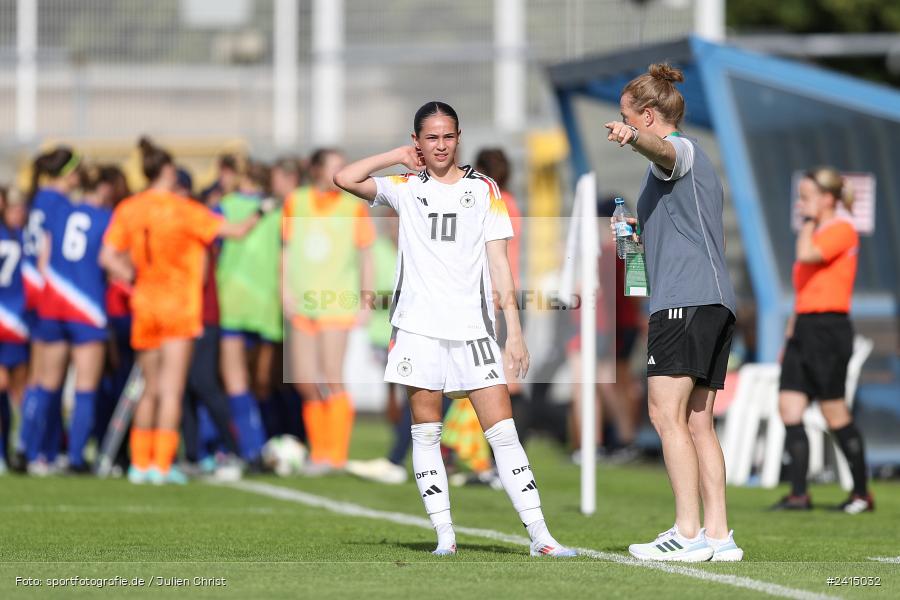 Stadion am Schönbusch, Aschaffenburg, 08.06.2024, sport, action, DFB, Fussball, Juniorinnen, Womens U16, Länderspiel, GER, USA, Deutschland - Bild-ID: 2415032