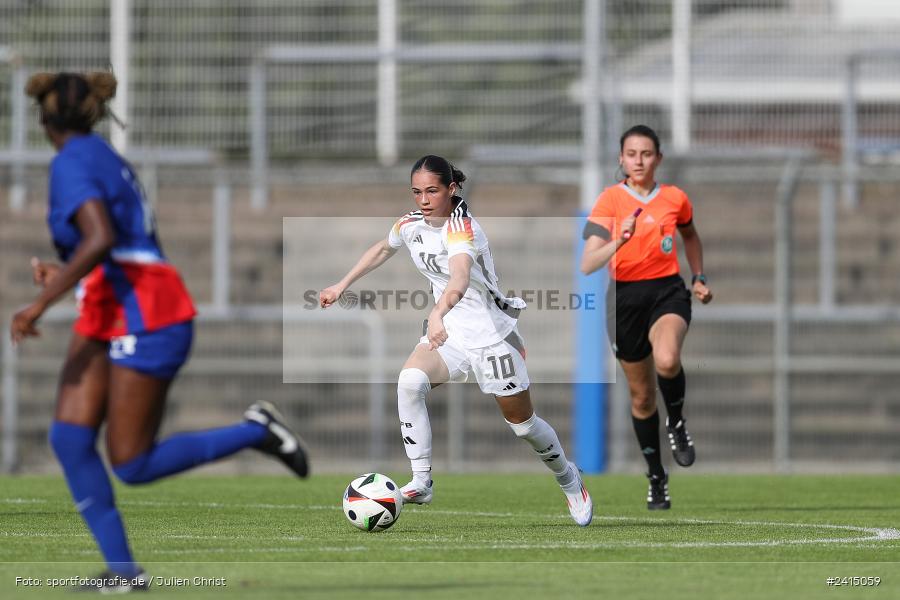 Stadion am Schönbusch, Aschaffenburg, 08.06.2024, sport, action, DFB, Fussball, Juniorinnen, Womens U16, Länderspiel, GER, USA, Deutschland - Bild-ID: 2415059 Stadion am Schönbusch, Aschaffenburg, 08.06.2024, sport, action, DFB, Fussball, Juniorinnen, Womens U16, Länderspiel, GER, USA, Deutschland - Bild-ID: 2415059