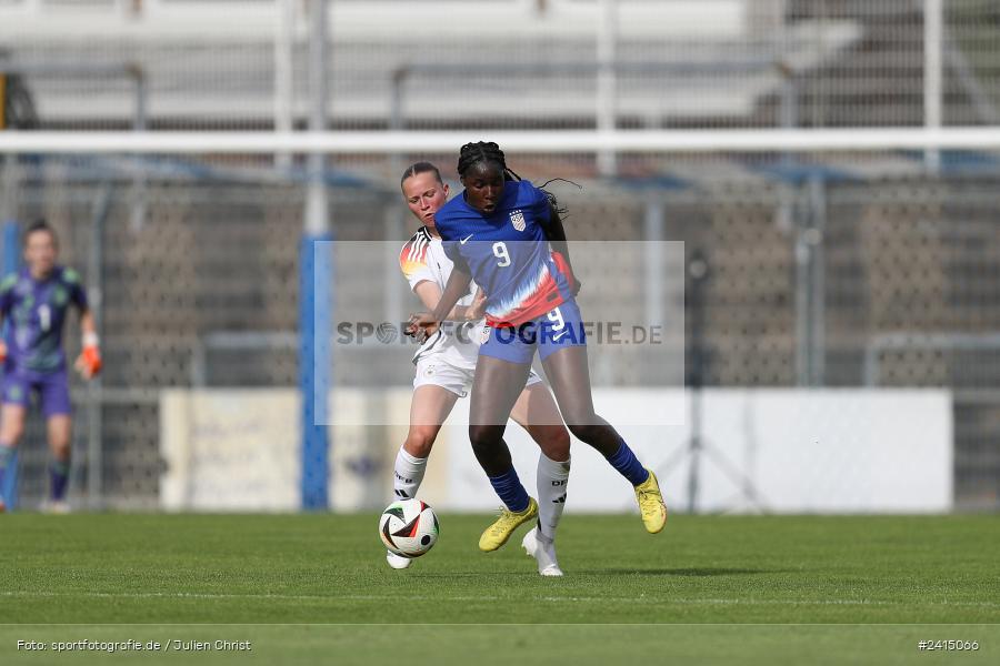 Stadion am Schönbusch, Aschaffenburg, 08.06.2024, sport, action, DFB, Fussball, Juniorinnen, Womens U16, Länderspiel, GER, USA, Deutschland - Bild-ID: 2415066