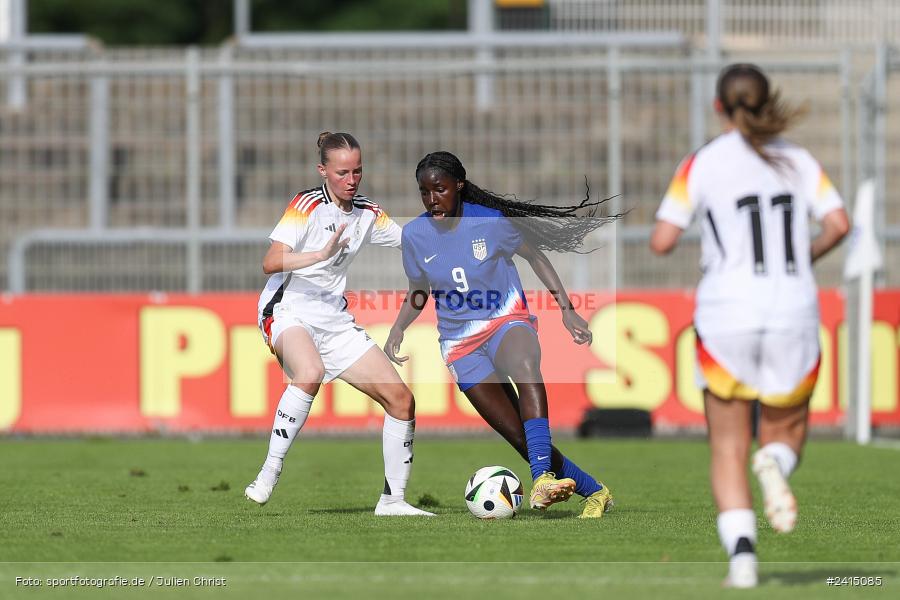 Stadion am Schönbusch, Aschaffenburg, 08.06.2024, sport, action, DFB, Fussball, Juniorinnen, Womens U16, Länderspiel, GER, USA, Deutschland - Bild-ID: 2415085 Stadion am Schönbusch, Aschaffenburg, 08.06.2024, sport, action, DFB, Fussball, Juniorinnen, Womens U16, Länderspiel, GER, USA, Deutschland - Bild-ID: 2415085