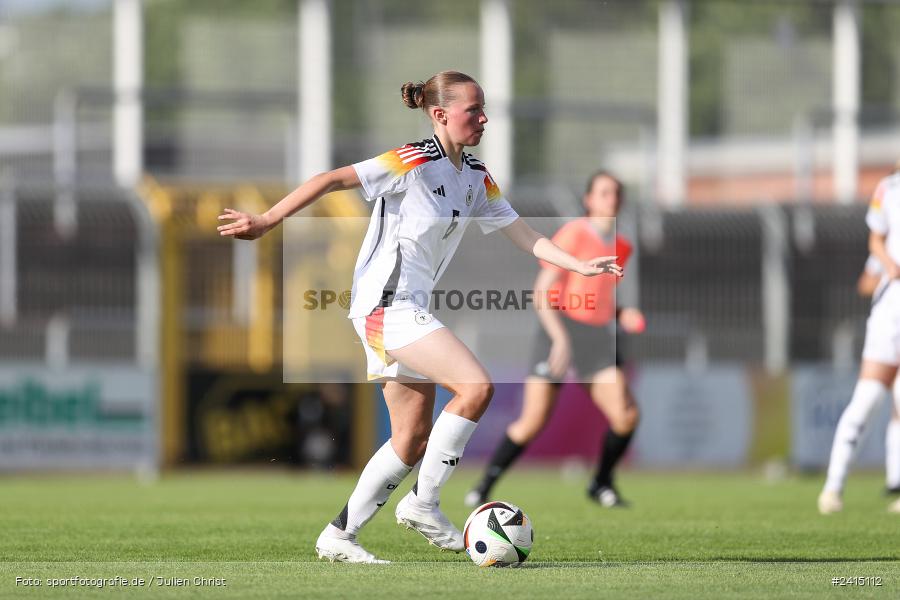 Stadion am Schönbusch, Aschaffenburg, 08.06.2024, sport, action, DFB, Fussball, Juniorinnen, Womens U16, Länderspiel, GER, USA, Deutschland - Bild-ID: 2415112