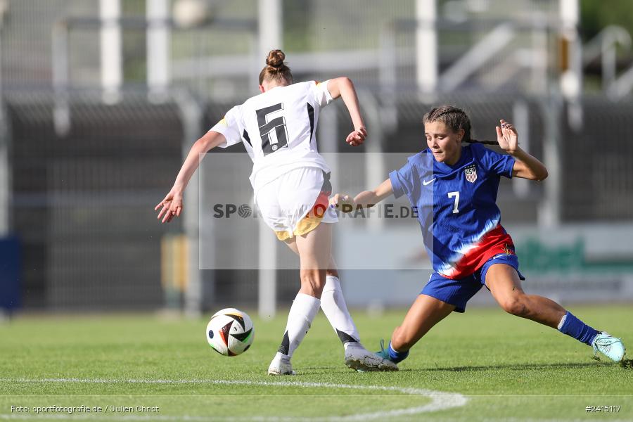 Stadion am Schönbusch, Aschaffenburg, 08.06.2024, sport, action, DFB, Fussball, Juniorinnen, Womens U16, Länderspiel, GER, USA, Deutschland - Bild-ID: 2415117