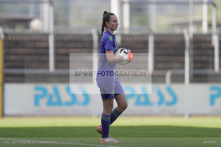 Stadion am Schönbusch, Aschaffenburg, 08.06.2024, sport, action, DFB, Fussball, Juniorinnen, Womens U16, Länderspiel, GER, USA, Deutschland - Bild-ID: 2415120
