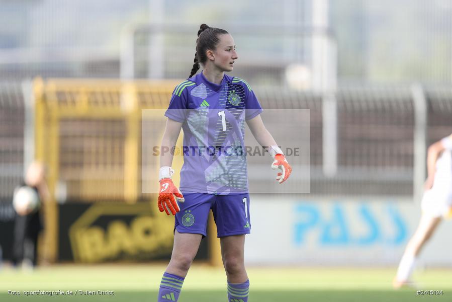 Stadion am Schönbusch, Aschaffenburg, 08.06.2024, sport, action, DFB, Fussball, Juniorinnen, Womens U16, Länderspiel, GER, USA, Deutschland - Bild-ID: 2415124