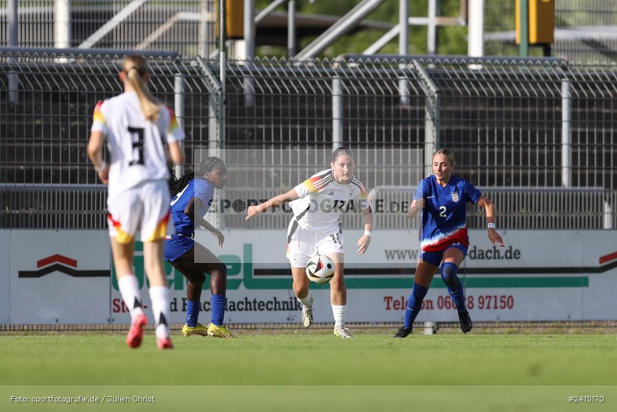 Stadion am Schönbusch, Aschaffenburg, 08.06.2024, sport, action, DFB, Fussball, Juniorinnen, Womens U16, Länderspiel, GER, USA, Deutschland - Bild-ID: 2415170