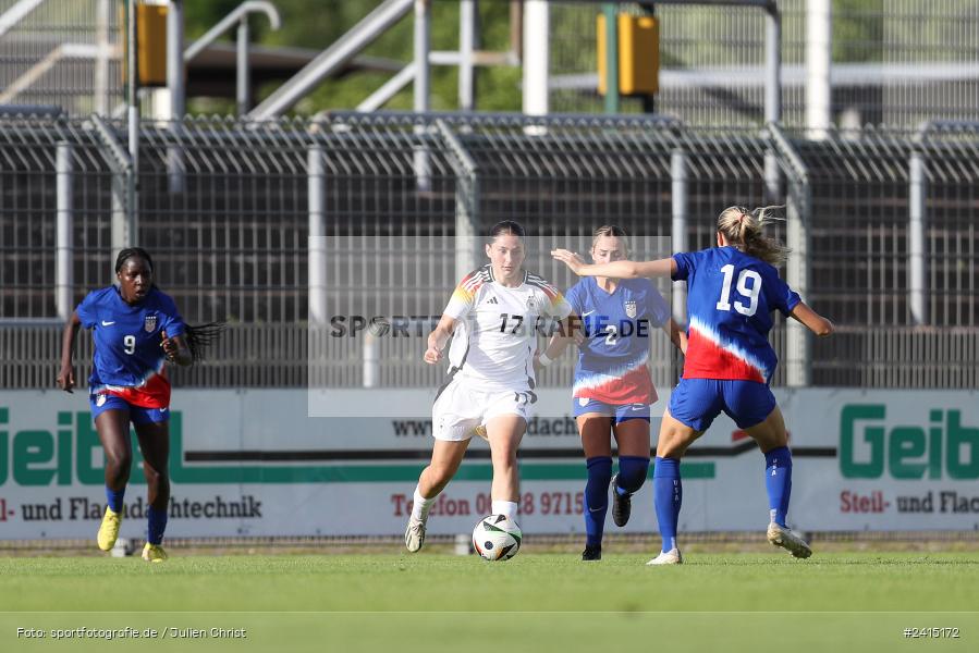 Stadion am Schönbusch, Aschaffenburg, 08.06.2024, sport, action, DFB, Fussball, Juniorinnen, Womens U16, Länderspiel, GER, USA, Deutschland - Bild-ID: 2415172