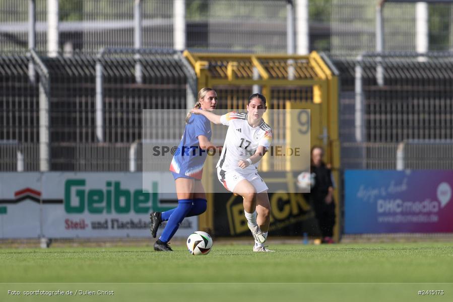 Stadion am Schönbusch, Aschaffenburg, 08.06.2024, sport, action, DFB, Fussball, Juniorinnen, Womens U16, Länderspiel, GER, USA, Deutschland - Bild-ID: 2415173