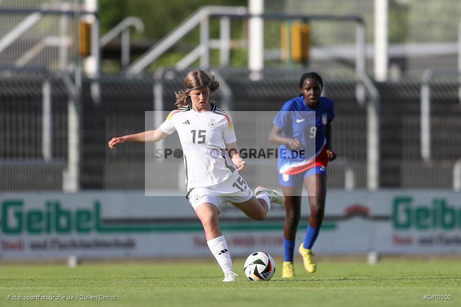 Stadion am Schönbusch, Aschaffenburg, 08.06.2024, sport, action, DFB, Fussball, Juniorinnen, Womens U16, Länderspiel, GER, USA, Deutschland - Bild-ID: 2415200