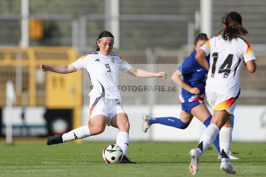 Stadion am Schönbusch, Aschaffenburg, 08.06.2024, sport, action, DFB, Fussball, Juniorinnen, Womens U16, Länderspiel, GER, USA, Deutschland - Bild-ID: 2415229