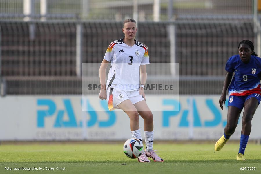 Stadion am Schönbusch, Aschaffenburg, 08.06.2024, sport, action, DFB, Fussball, Juniorinnen, Womens U16, Länderspiel, GER, USA, Deutschland - Bild-ID: 2415235