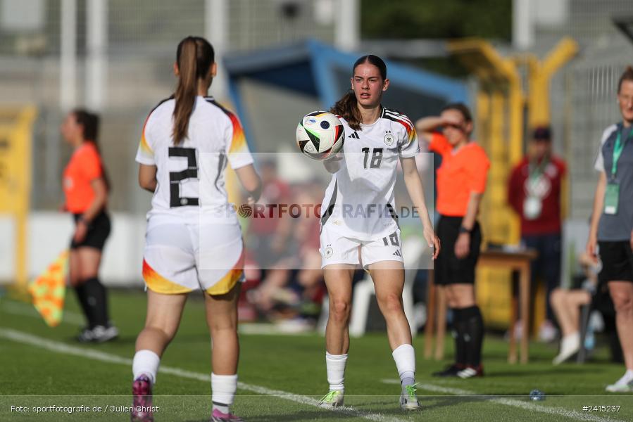 Stadion am Schönbusch, Aschaffenburg, 08.06.2024, sport, action, DFB, Fussball, Juniorinnen, Womens U16, Länderspiel, GER, USA, Deutschland - Bild-ID: 2415237