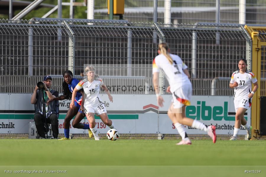 Stadion am Schönbusch, Aschaffenburg, 08.06.2024, sport, action, DFB, Fussball, Juniorinnen, Womens U16, Länderspiel, GER, USA, Deutschland - Bild-ID: 2415239