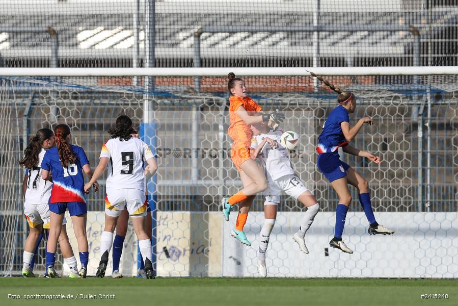 Stadion am Schönbusch, Aschaffenburg, 08.06.2024, sport, action, DFB, Fussball, Juniorinnen, Womens U16, Länderspiel, GER, USA, Deutschland - Bild-ID: 2415248