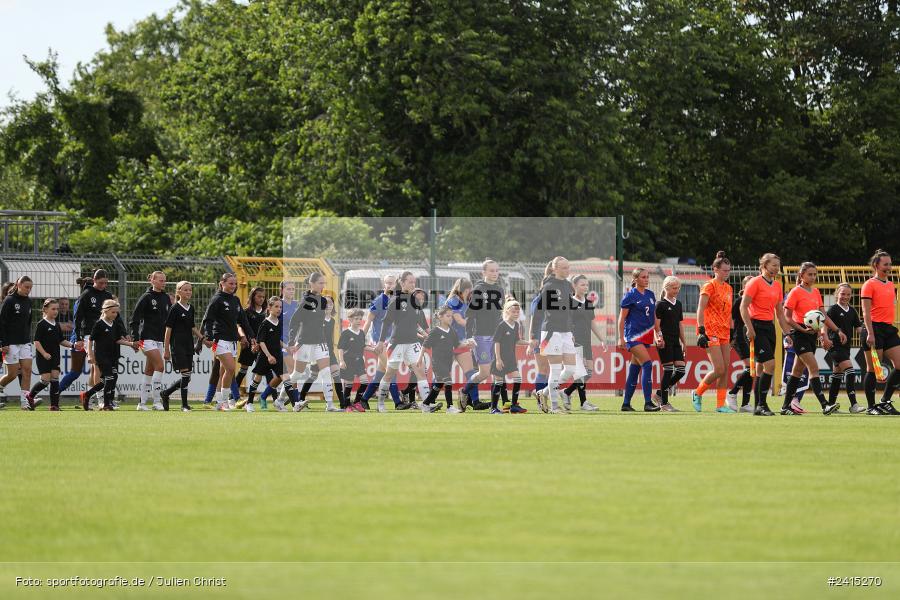 Stadion am Schönbusch, Aschaffenburg, 09.06.2024, sport, action, DFB, Fussball, Juniorinnen, Womens U16, Länderspiel, GER, USA, Deutschland - Bild-ID: 2415270